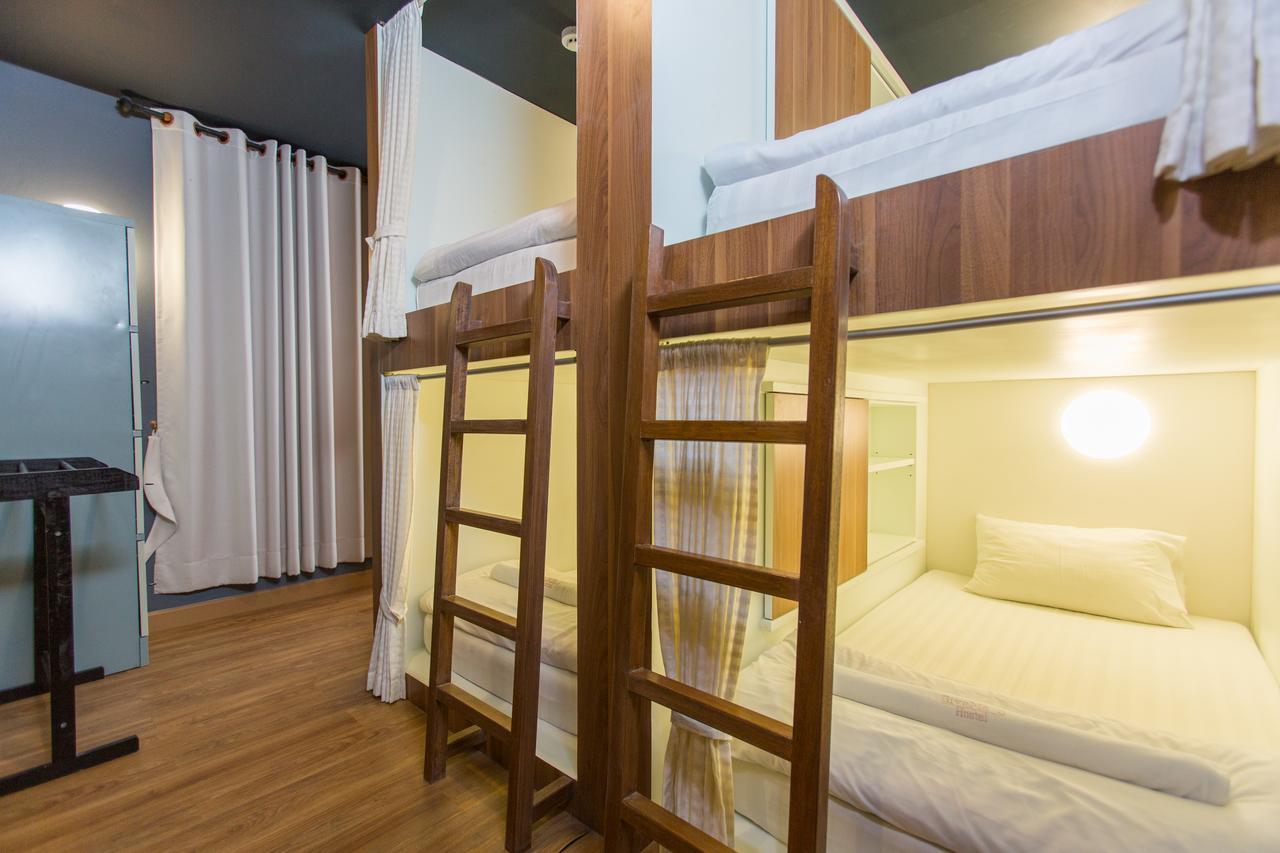 Give Me 5 Hostel Чиангмай Екстериор снимка